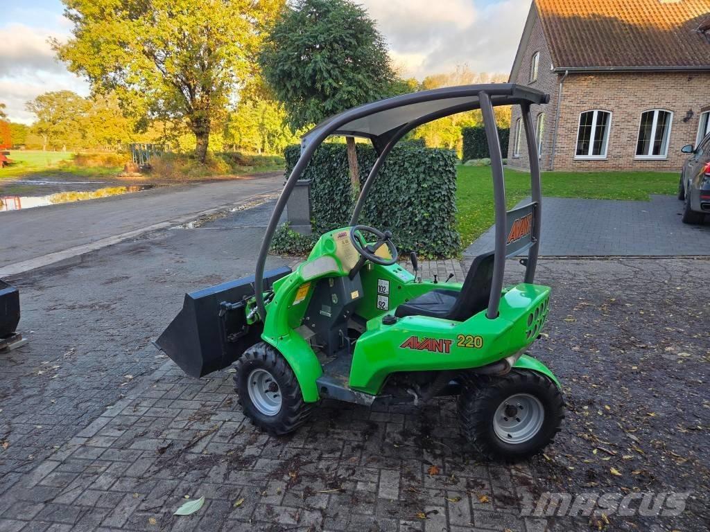 Avant 220 Multifunktionslader