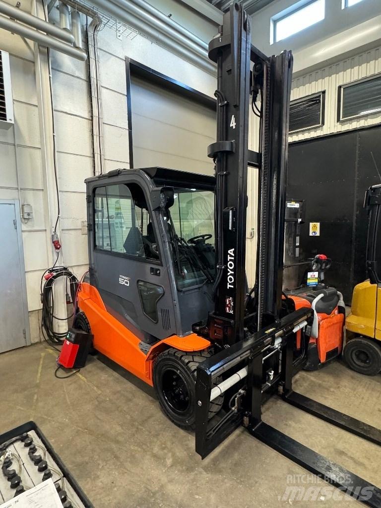 Toyota 8FBMT50 Elektro Stapler
