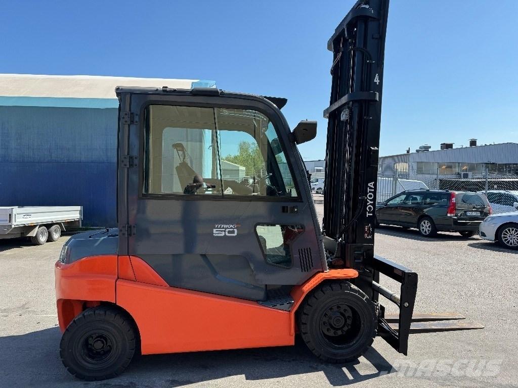 Toyota 8FBMT50 Elektro Stapler