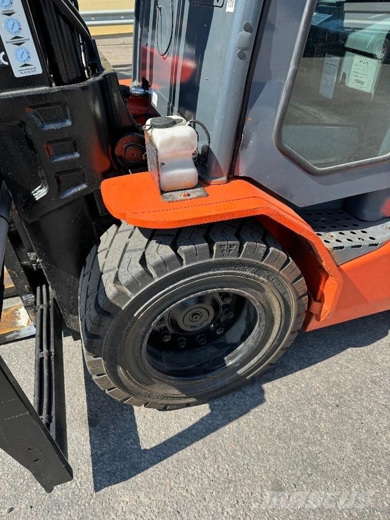 Toyota 8FBMT50 Elektro Stapler