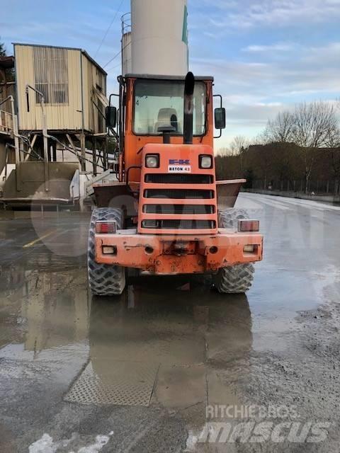 Fiat-Kobelco W110 Radlader