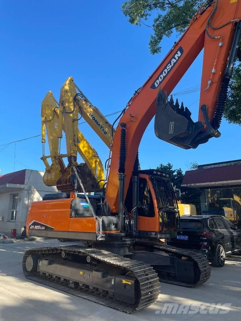 Doosan DX 225 LC Midibagger  7t - 12t