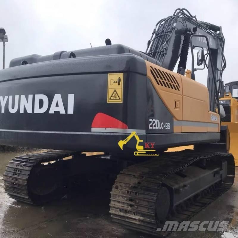 Hyundai 220-9S Raupenbagger