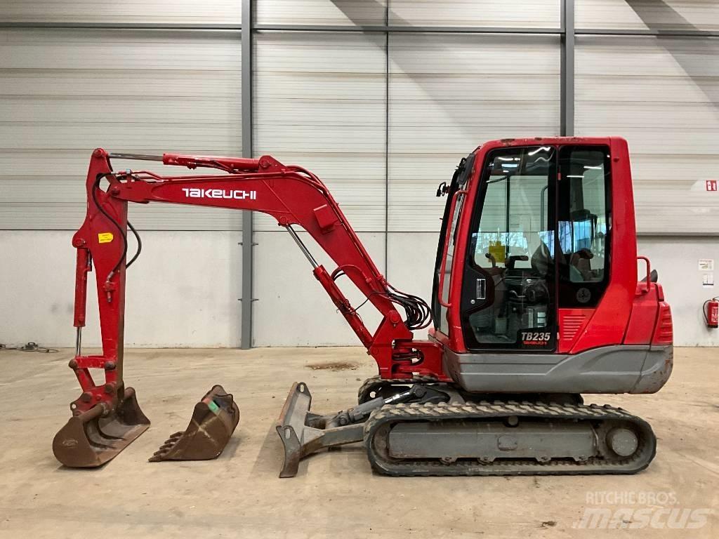 Takeuchi TB 235 Minibagger < 7t