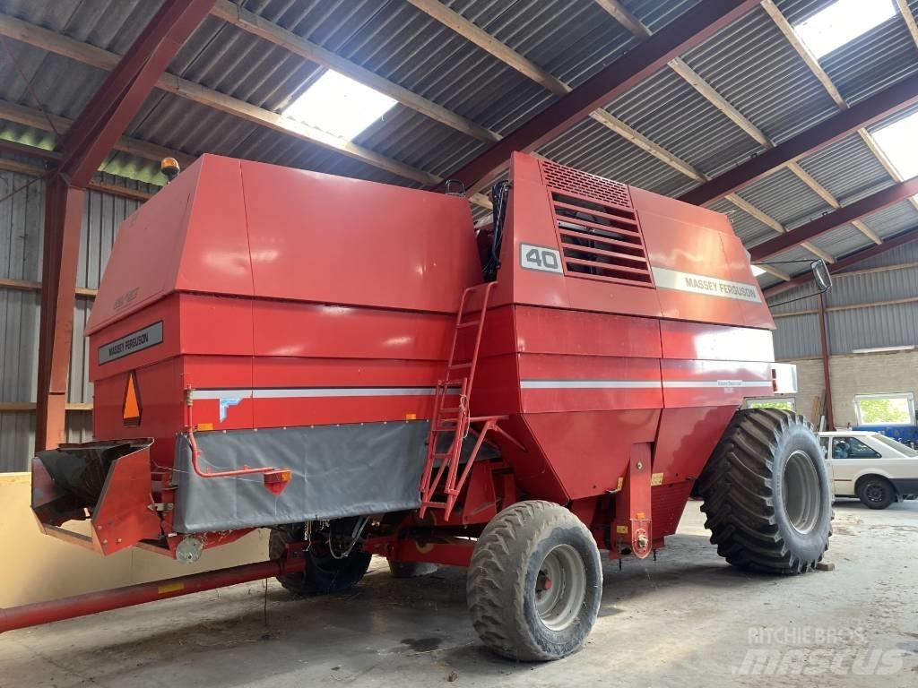Massey Ferguson 40 Mähdrescher