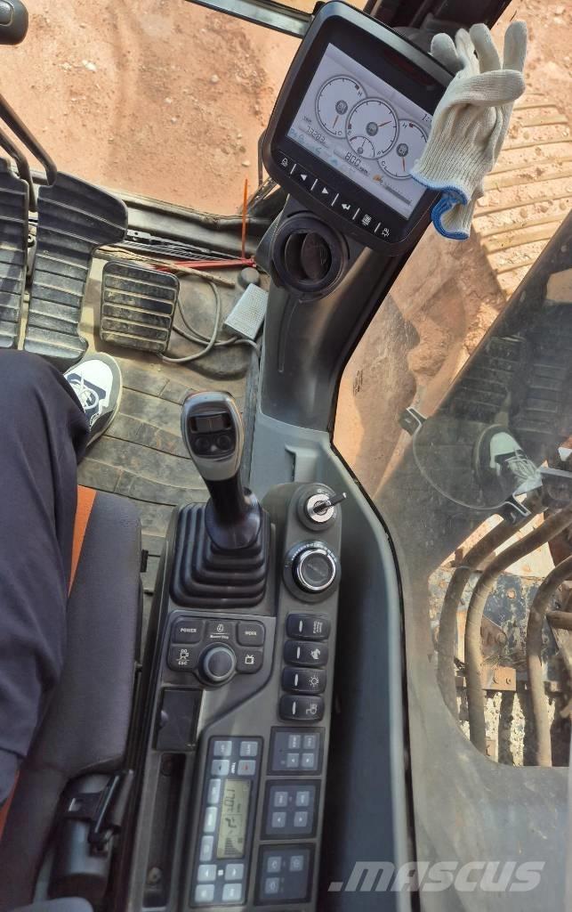 Doosan DX 300 LC-5 Raupenbagger