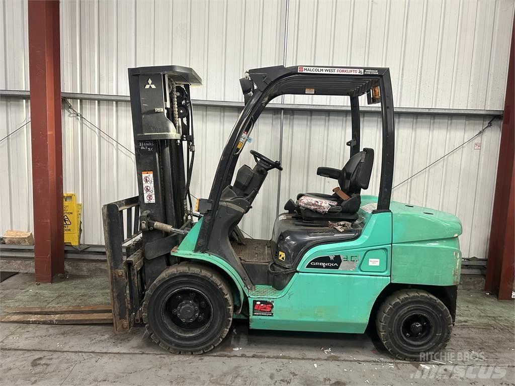 Mitsubishi FD30NT Diesel Stapler
