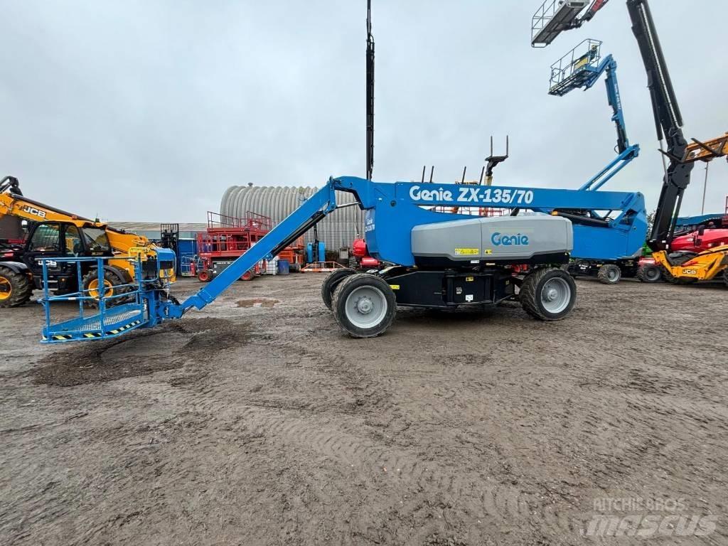 Genie ZX 135/70 Gelenkteleskoparbeitsbühnen