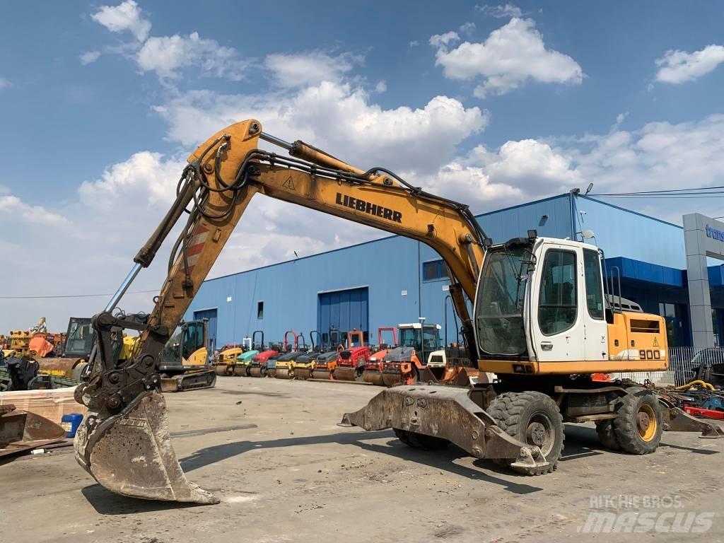 Liebherr A 900 C Mobilbagger
