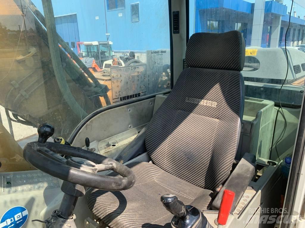 Liebherr A 900 C Mobilbagger