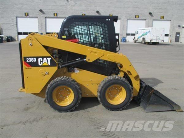 CAT 236 D Kompaktlader