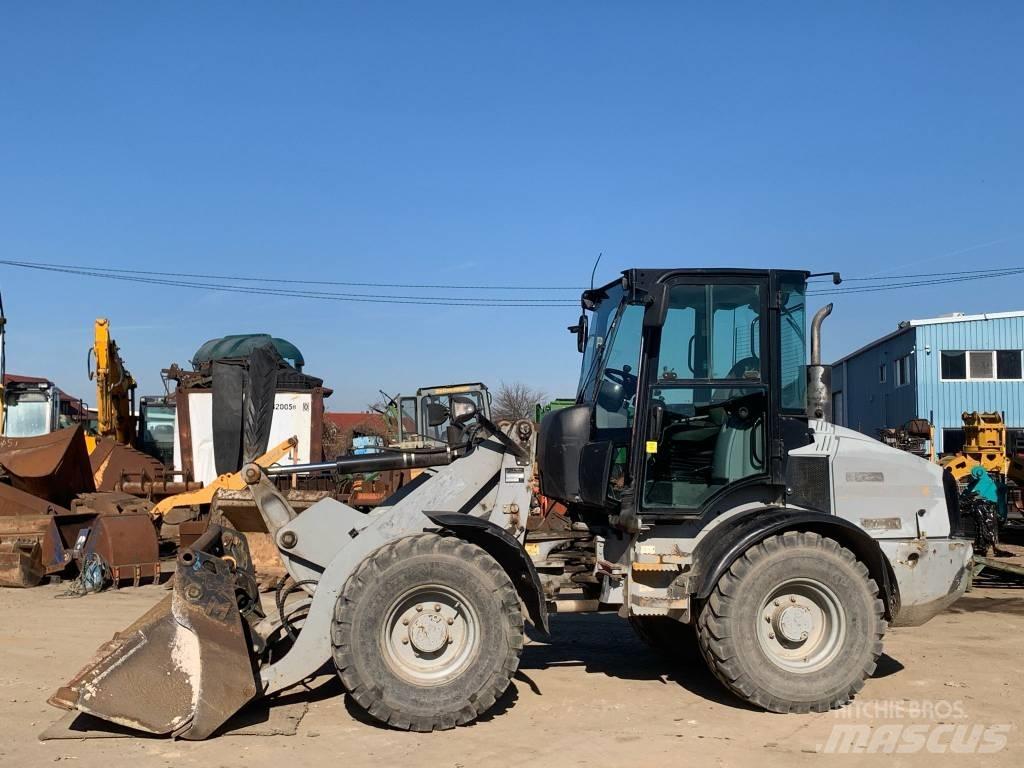 CAT 908H Radlader