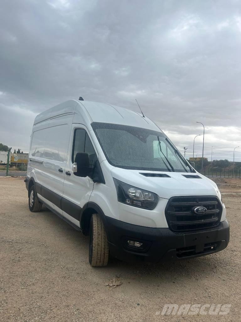 Ford Transit Lieferwagen