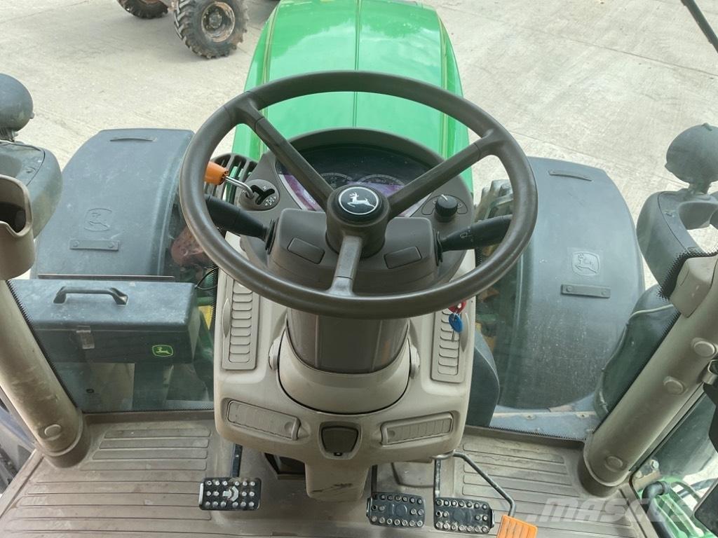 John Deere 6145 R Traktoren