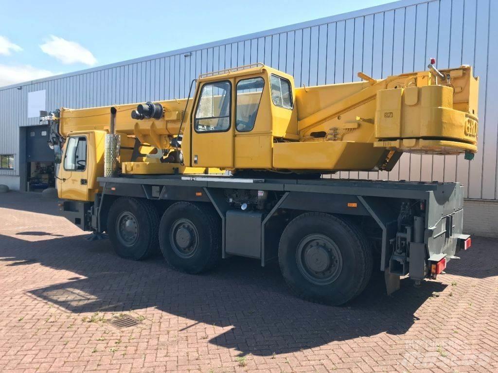 Grove GMK 3050 All-Terrain-Krane