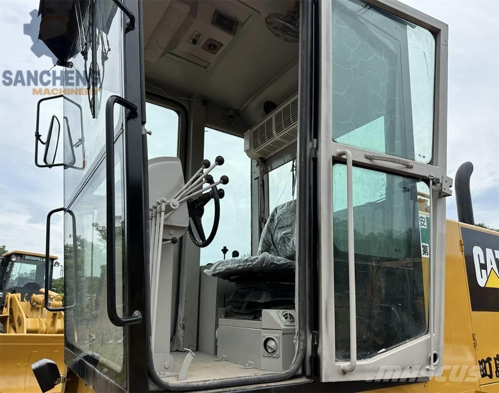 CAT 12 G Grader