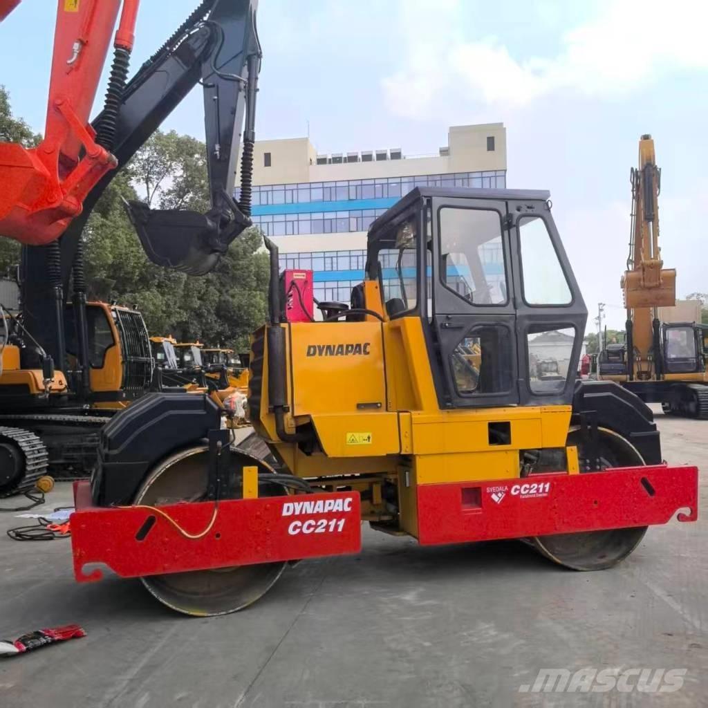 Dynapac CC211 Tandemwalzen