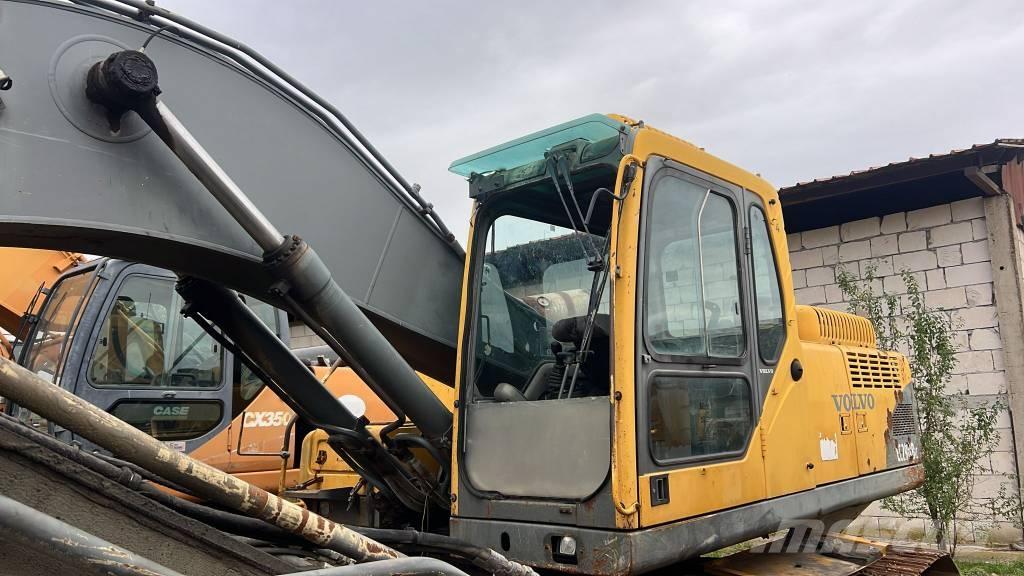 Volvo EC 290 B LC LKW-Achsen