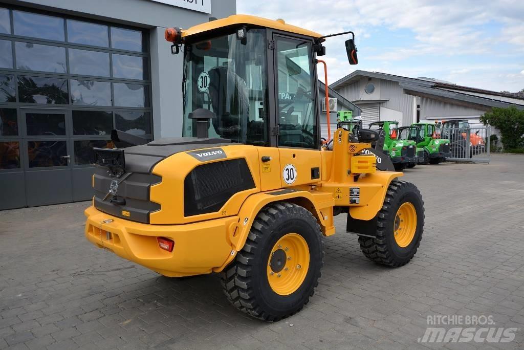 Volvo L30HS Radlader