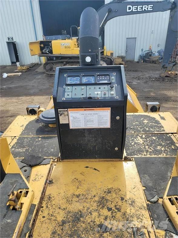 CAT AP-655C Strassenfertiger