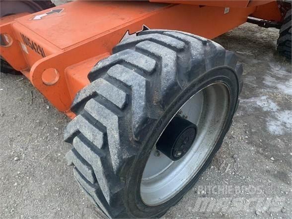 JLG 600AJ Gelenkteleskoparbeitsbühnen
