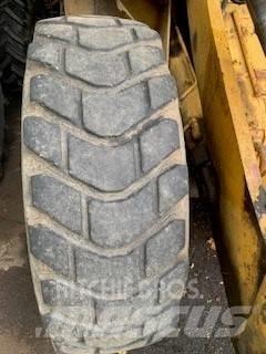 CAT 910 Radlader