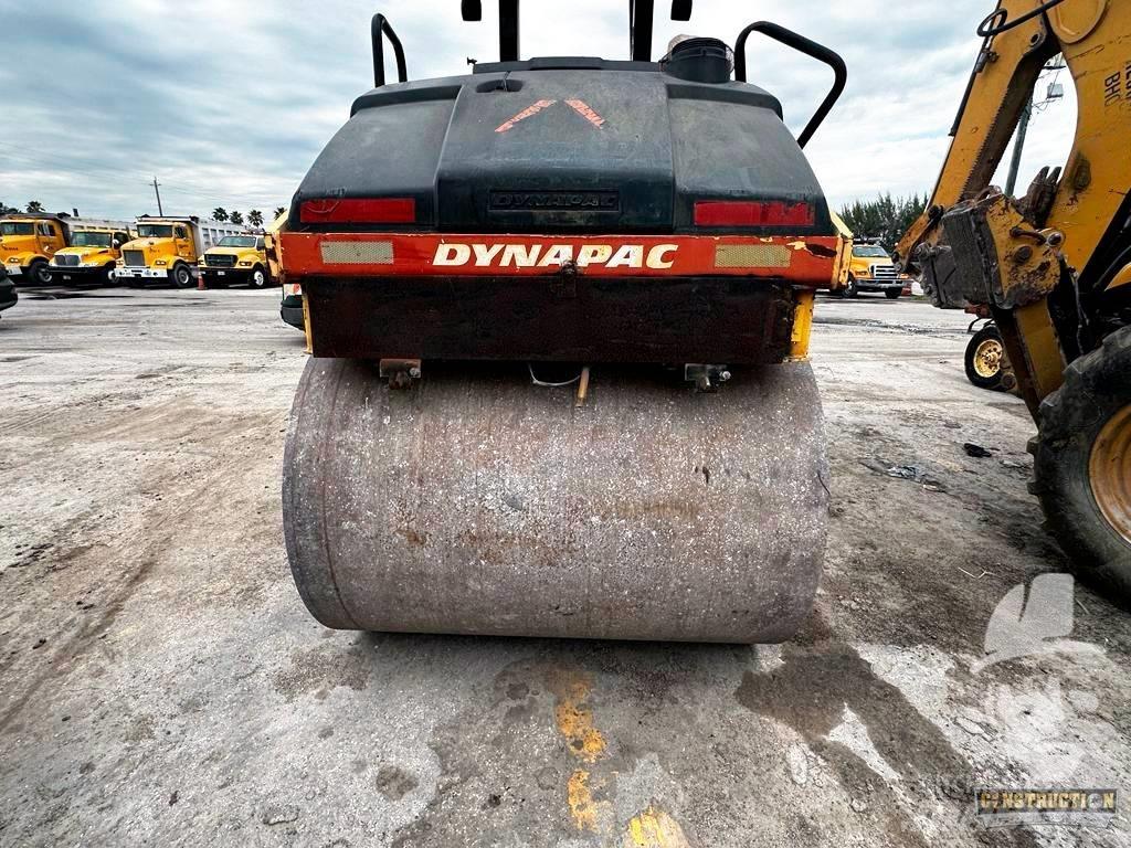 Dynapac CC 222 HF Tandemwalzen