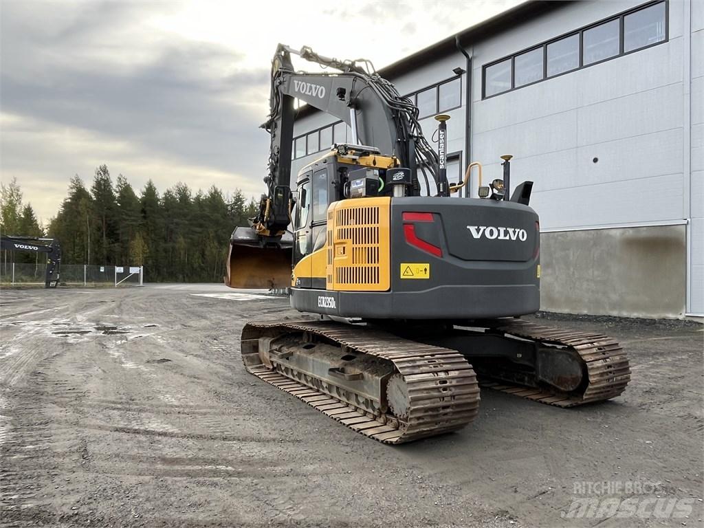 Volvo ECR 235 DL Raupenbagger