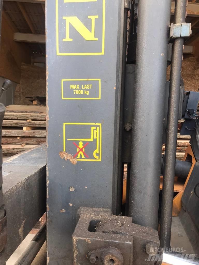 Heden 7670 Diesel Stapler