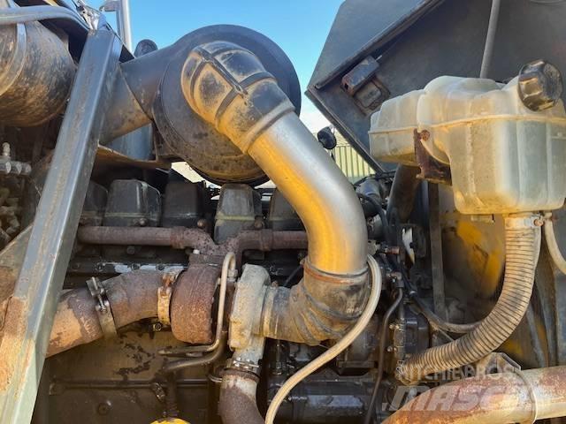 Moxy MT 31 Dumper - Knickgelenk