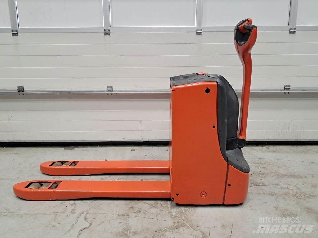 Linde T16 Niedergabelstapler