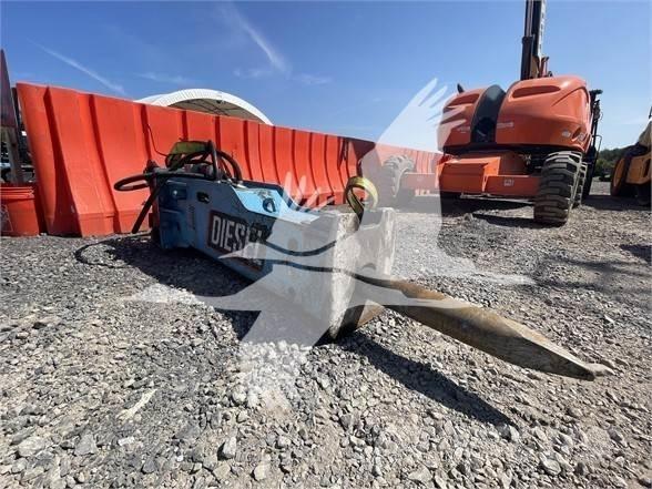  DIESEL DE120 Hammer / Brecher