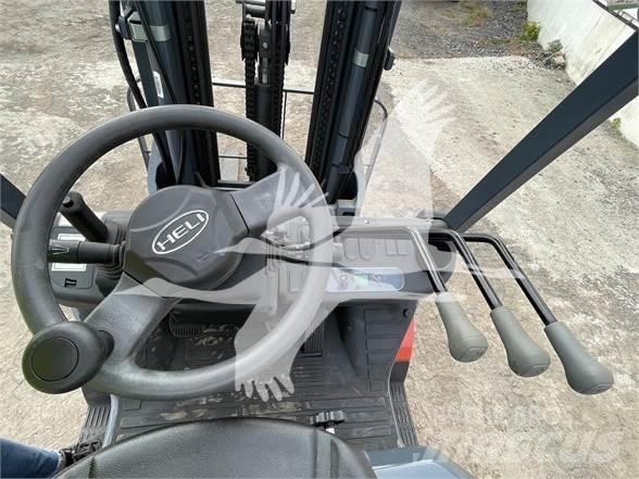 Heli CPYD25 Diesel Stapler