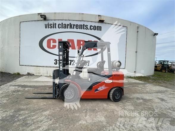 Heli CPYD25 Diesel Stapler