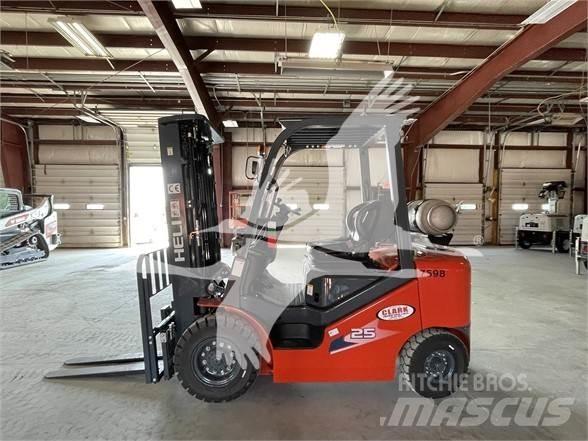 Heli CPYD25 Diesel Stapler