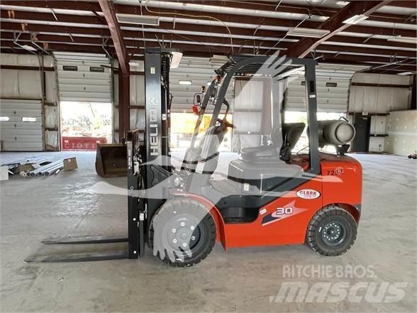 Heli CPYD30 Diesel Stapler