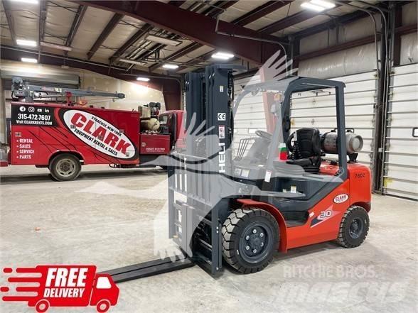 Heli CPYD30 Diesel Stapler