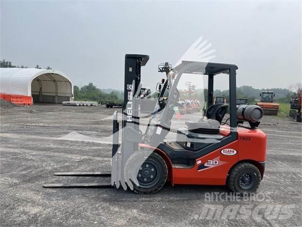 Heli CPYD30 Diesel Stapler