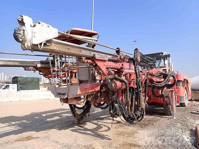Sandvik DT821 C Oberflächenbohrgeräte
