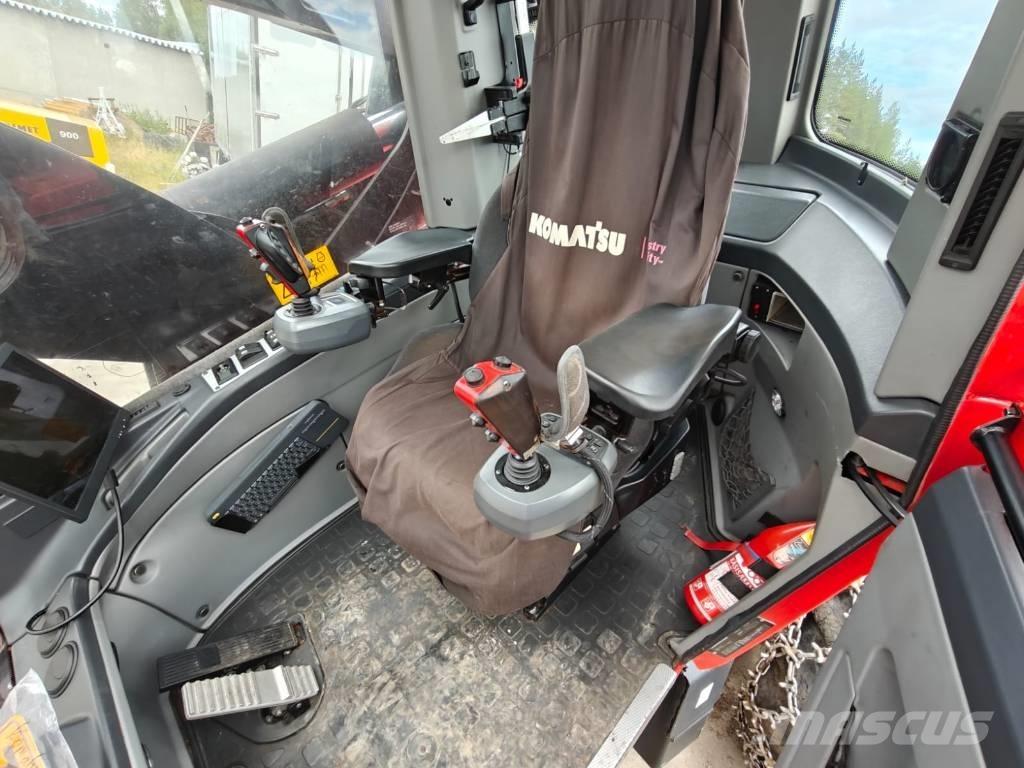 Komatsu 901 Harvester