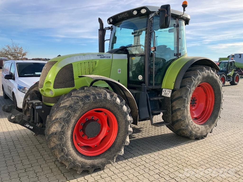 CLAAS Ares 697 ATZ Traktoren