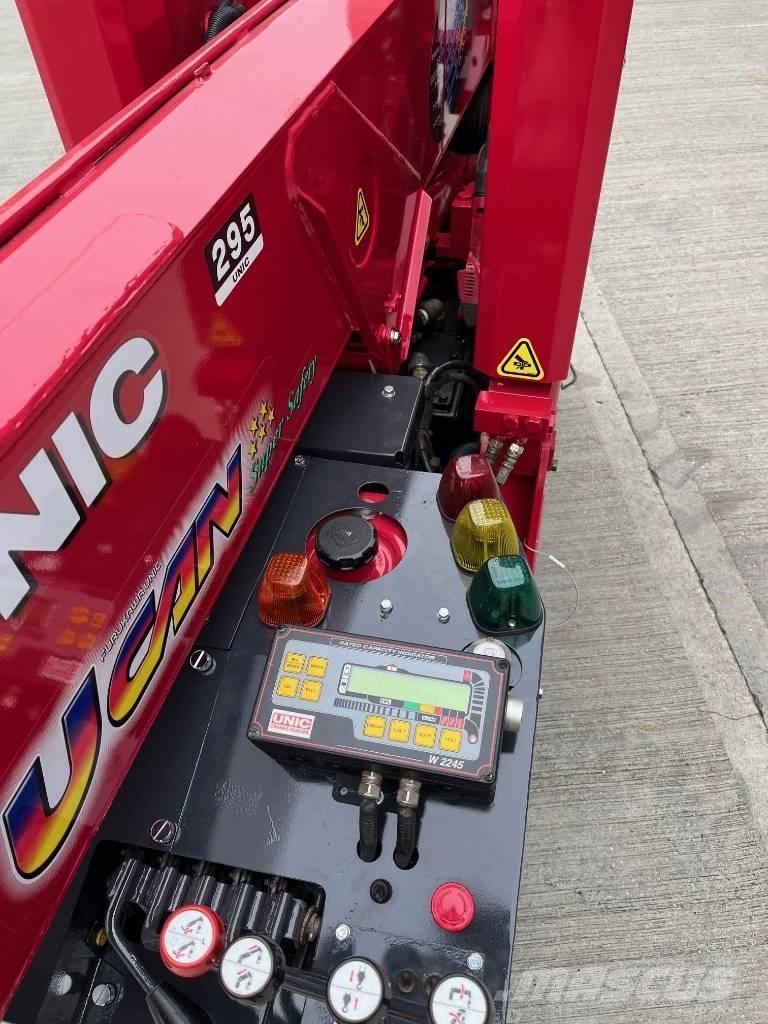 Unic URW 295 Minikrane
