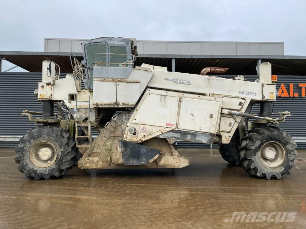 Wirtgen WR 2500S Asphalt-Recycler