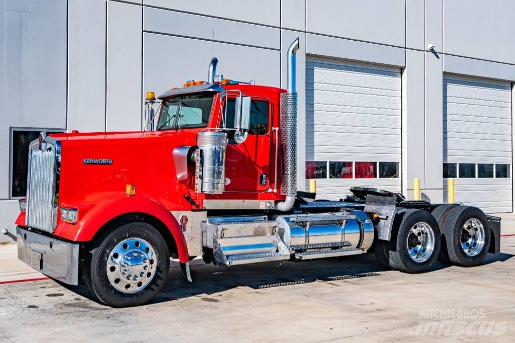 Kenworth W 900 Sattelzugmaschinen