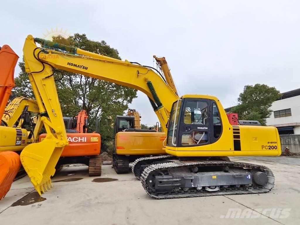 Komatsu PC 200-6 Raupenbagger