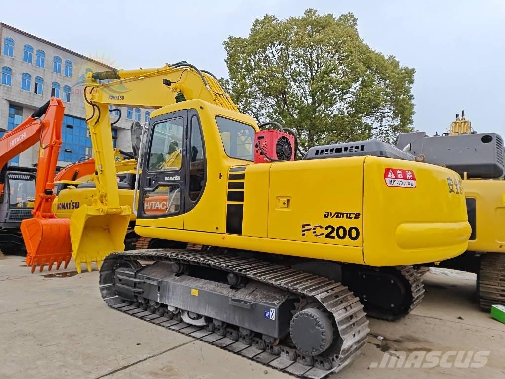 Komatsu PC 200-6 Raupenbagger