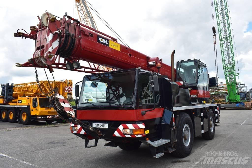 Liebherr LTM 1030-2 All-Terrain-Krane
