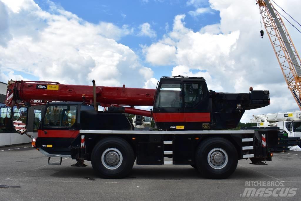 Liebherr LTM 1030-2 All-Terrain-Krane