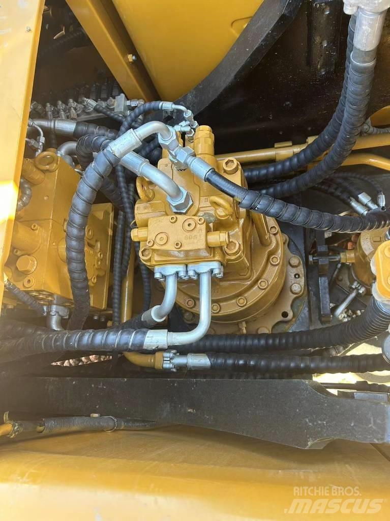 Sany SY215C Raupenbagger
