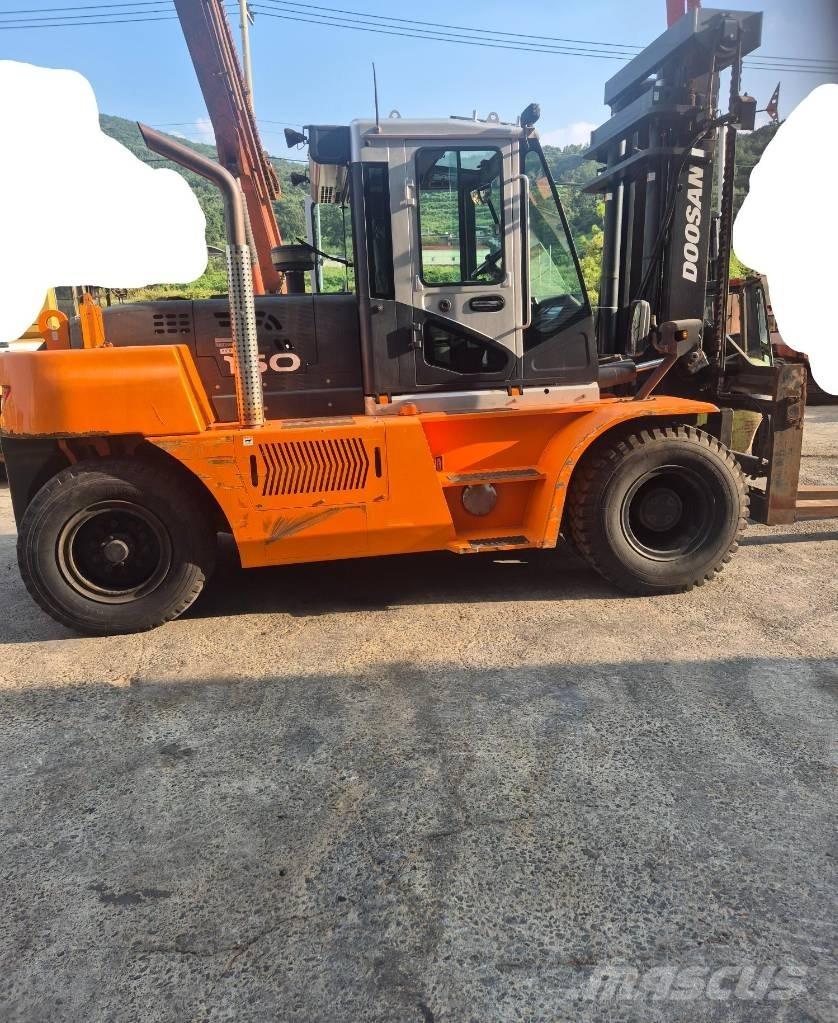Doosan D 160 S-5 Diesel Stapler